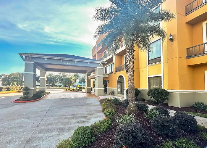 Comfort Suites Westchase Houston Energy Corridor
