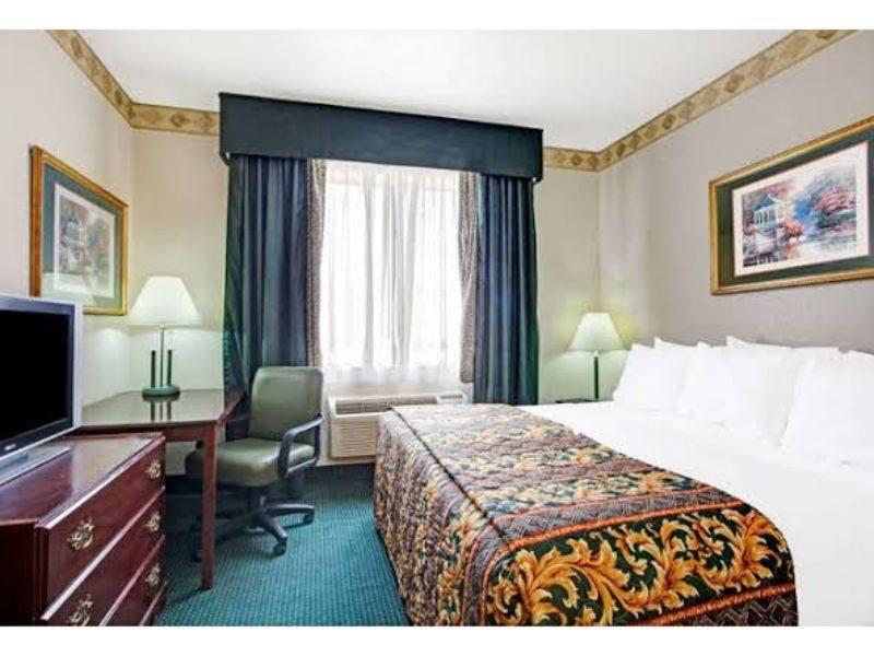 Comfort Westchase Energy Corridor