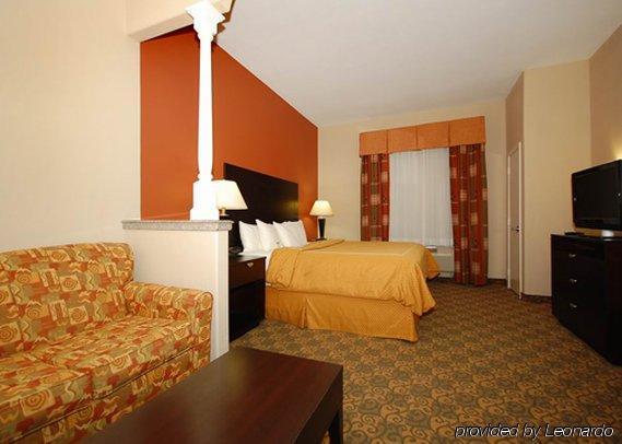 Comfort Westchase Energy Corridor Hotel
