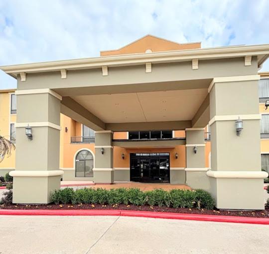 Comfort Westchase Energy Corridor 3*