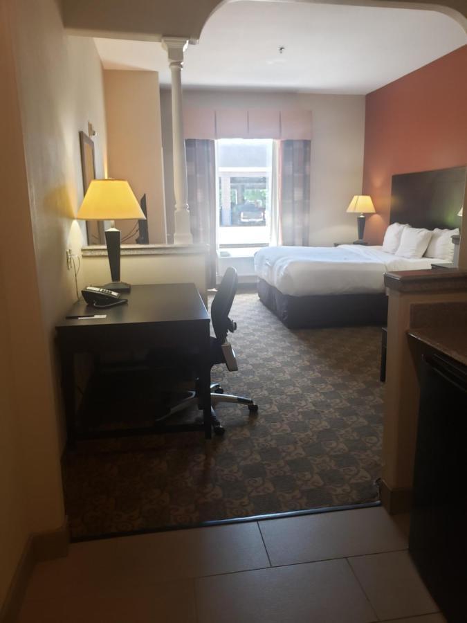 Hotel Comfort Westchase Energy Corridor